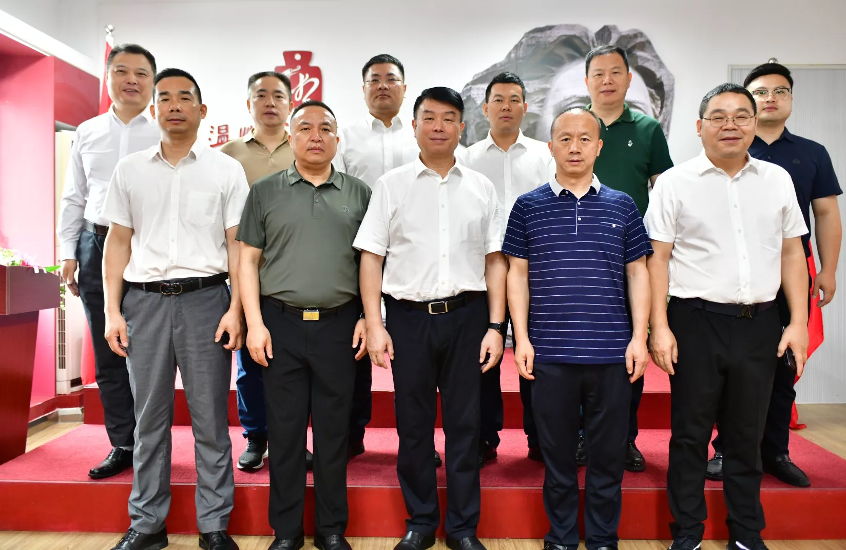 湘潭市政协党组副书记、副主席黄韧 来访我会考察指导工作